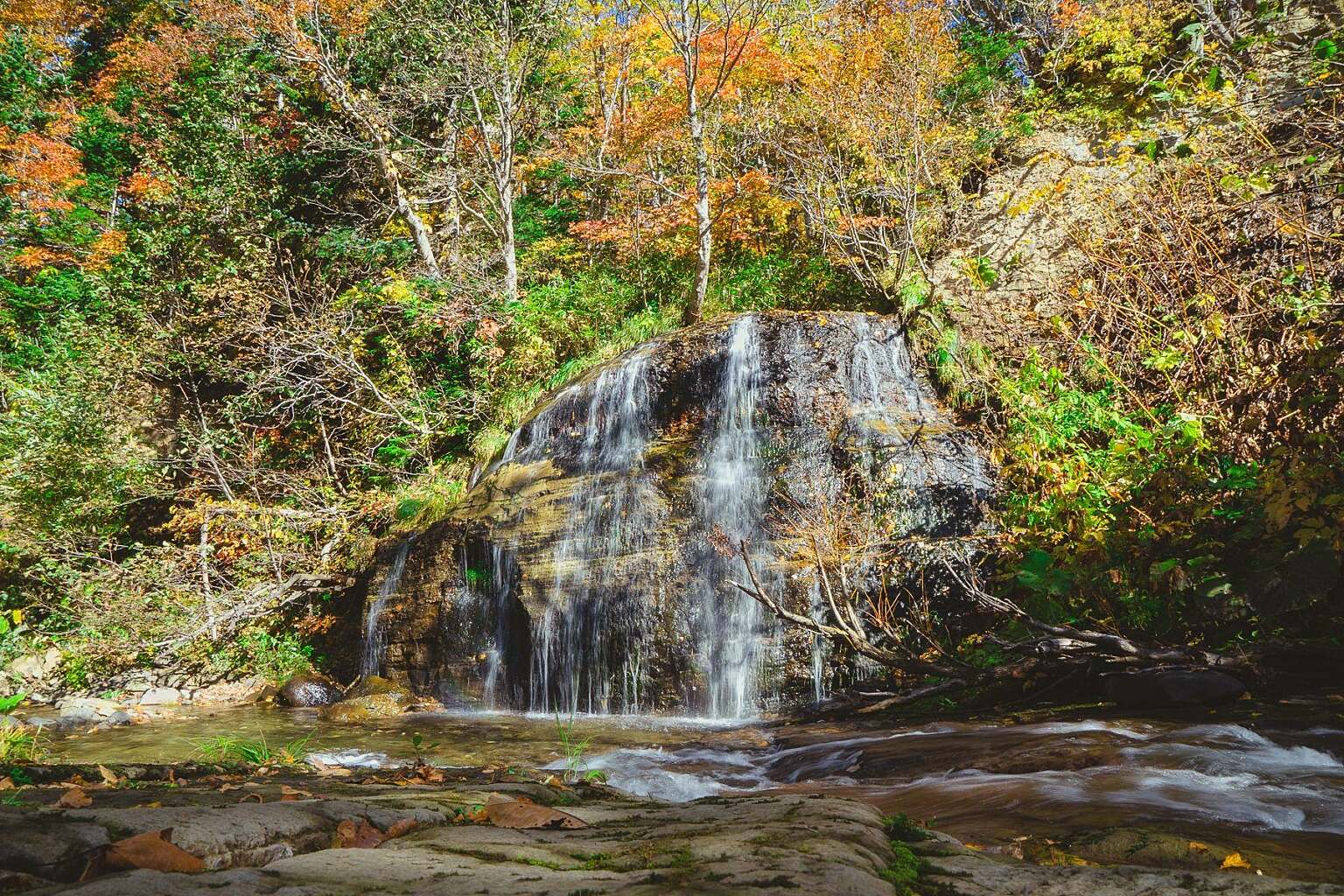 Yu kiroro morning walk waterfall