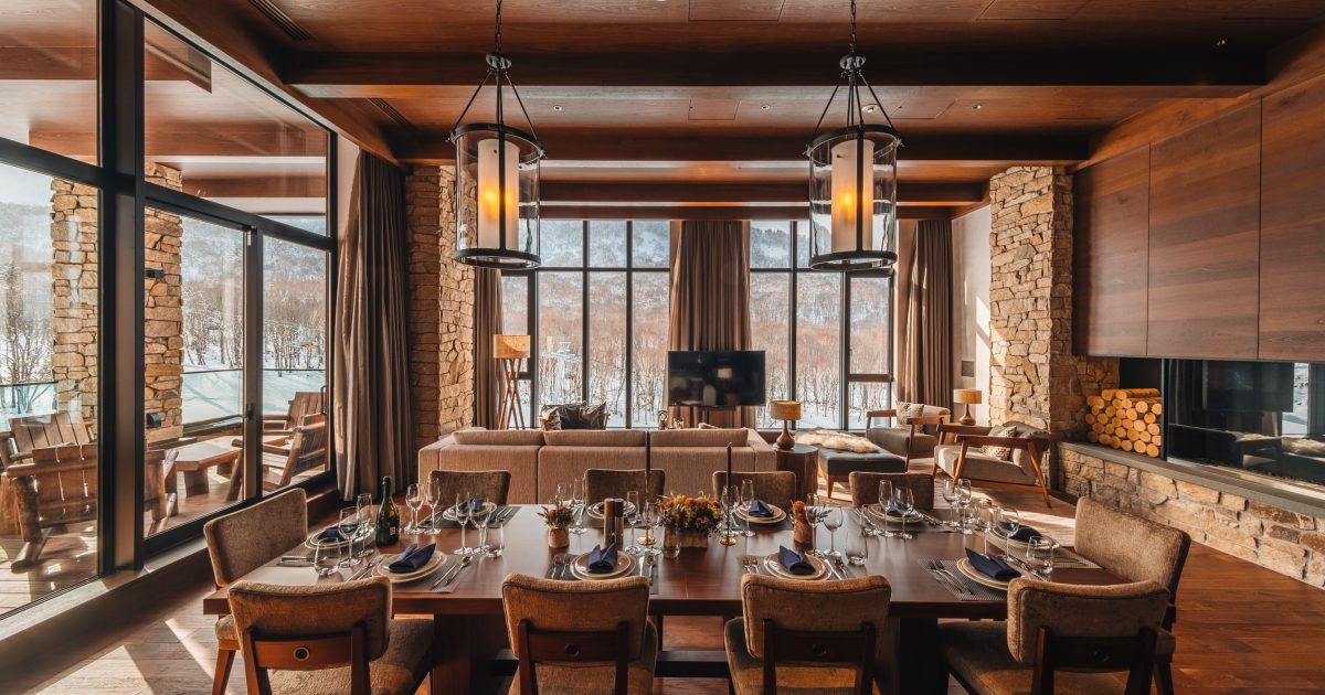 A closer look at Private Outdoor Dining Penthouse Apartment In Ski Vacation